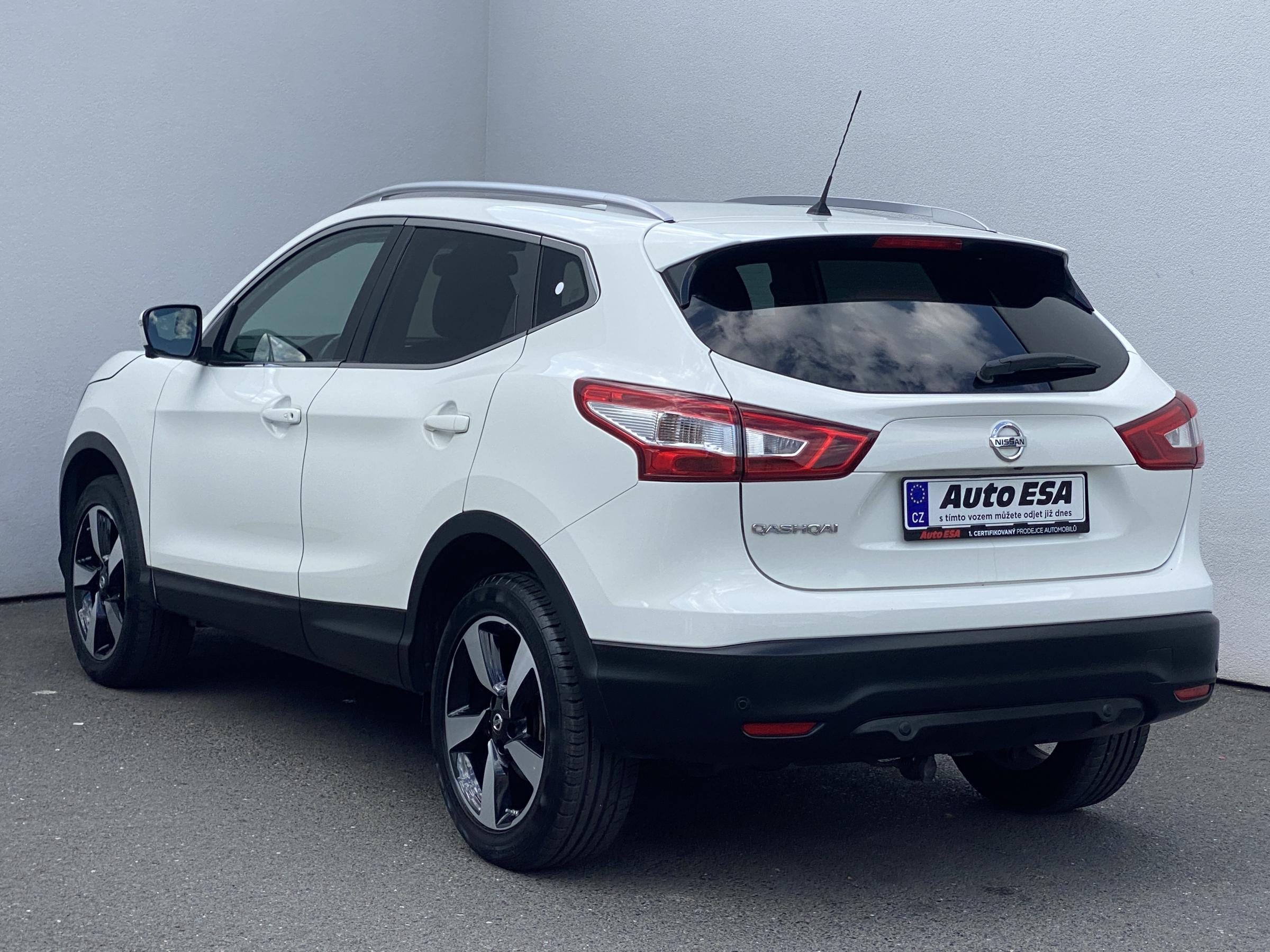 Nissan Qashqai, 2016 - pohled č. 6