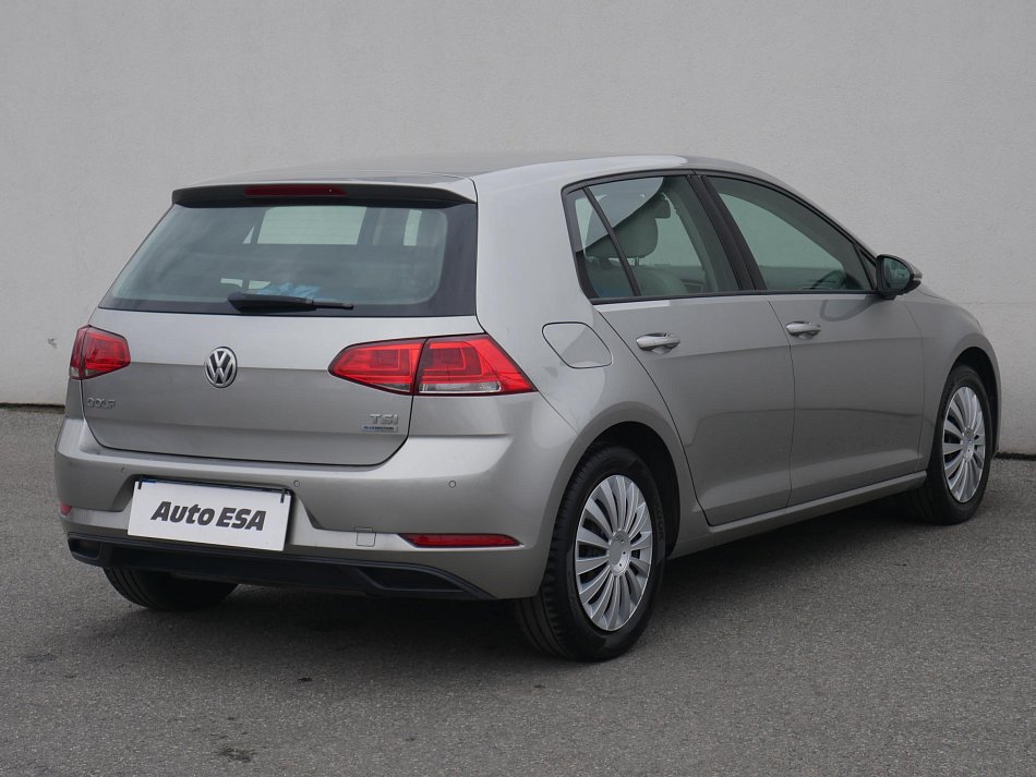 Volkswagen Golf 1.2 TSi 