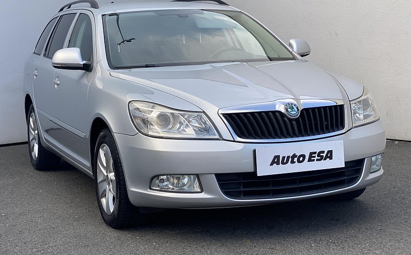 Škoda Octavia II 2.0 TDi Elegance