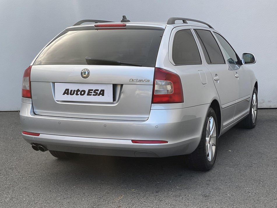 Škoda Octavia II 2.0 TDi Elegance