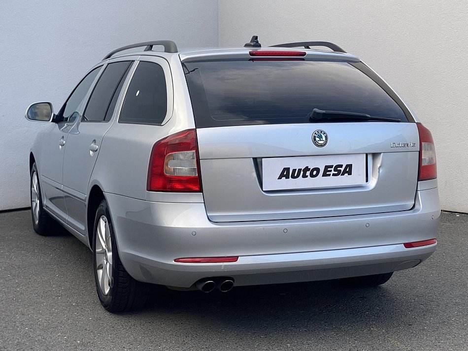 Škoda Octavia II 2.0 TDi Elegance