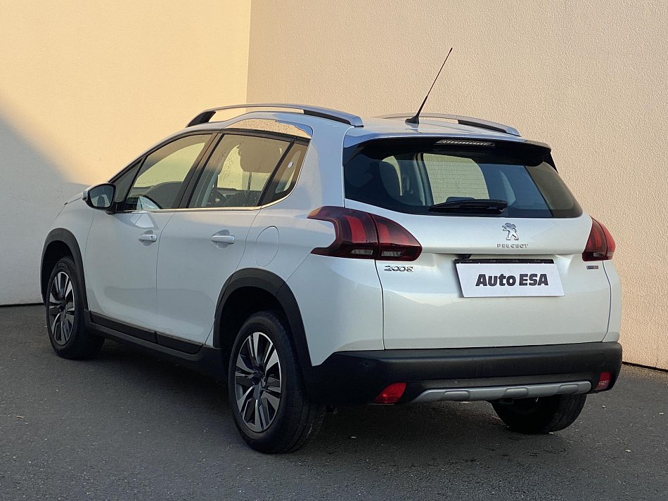 Peugeot 2008 1.2PT Allure