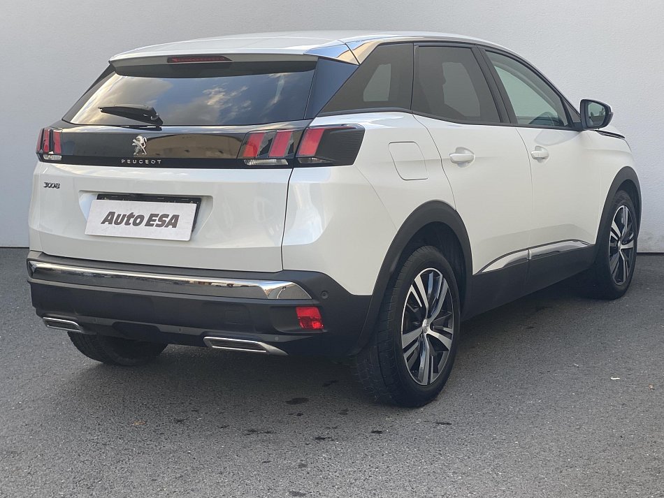 Peugeot 3008 1.2 PT Access