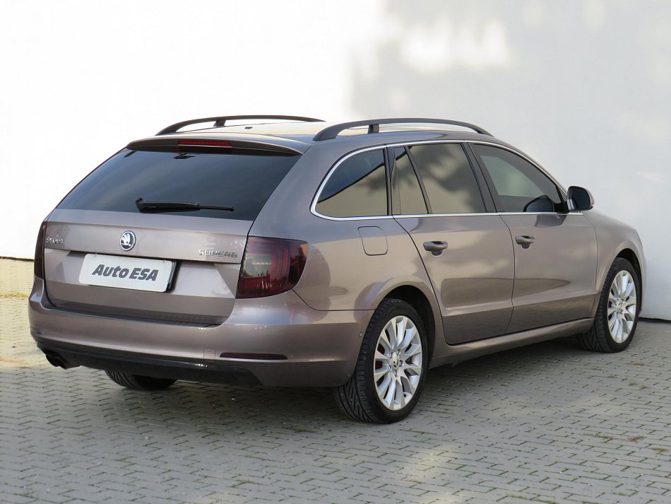 Škoda Superb II 2.0 TDi Ambition