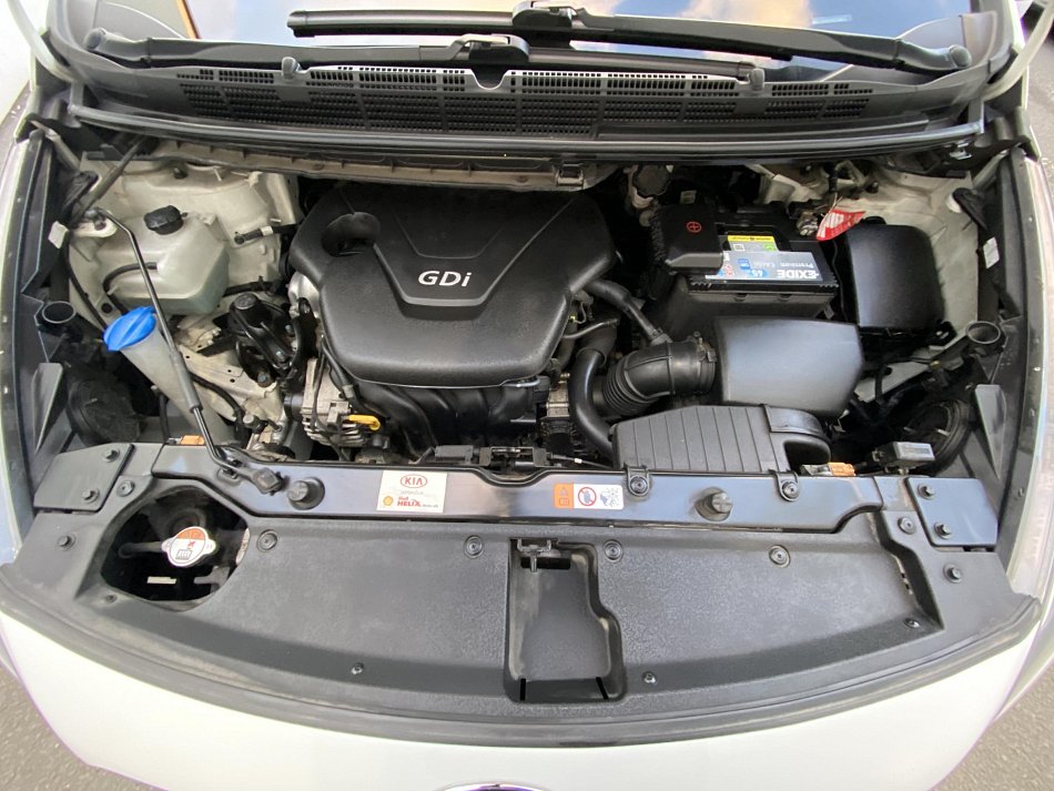 Kia Carens 1.6 GDi 