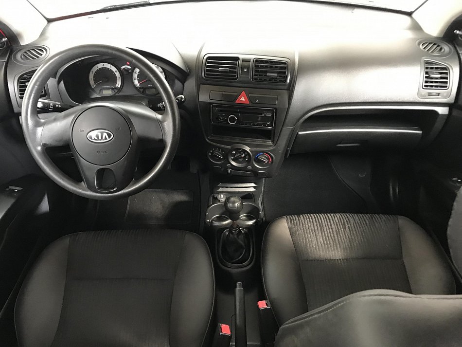 Kia Picanto 1.0i 