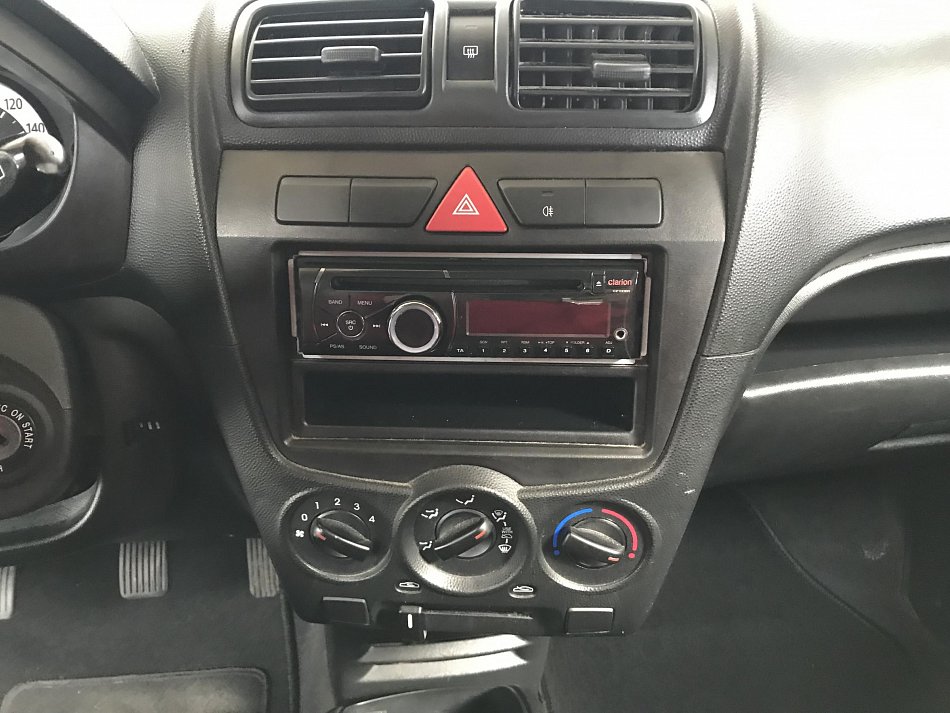 Kia Picanto 1.0i 