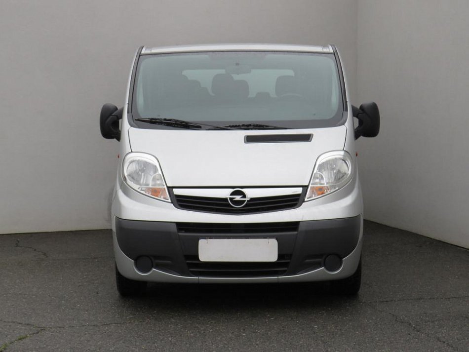 Opel Vivaro 2.0CDTi  9míst