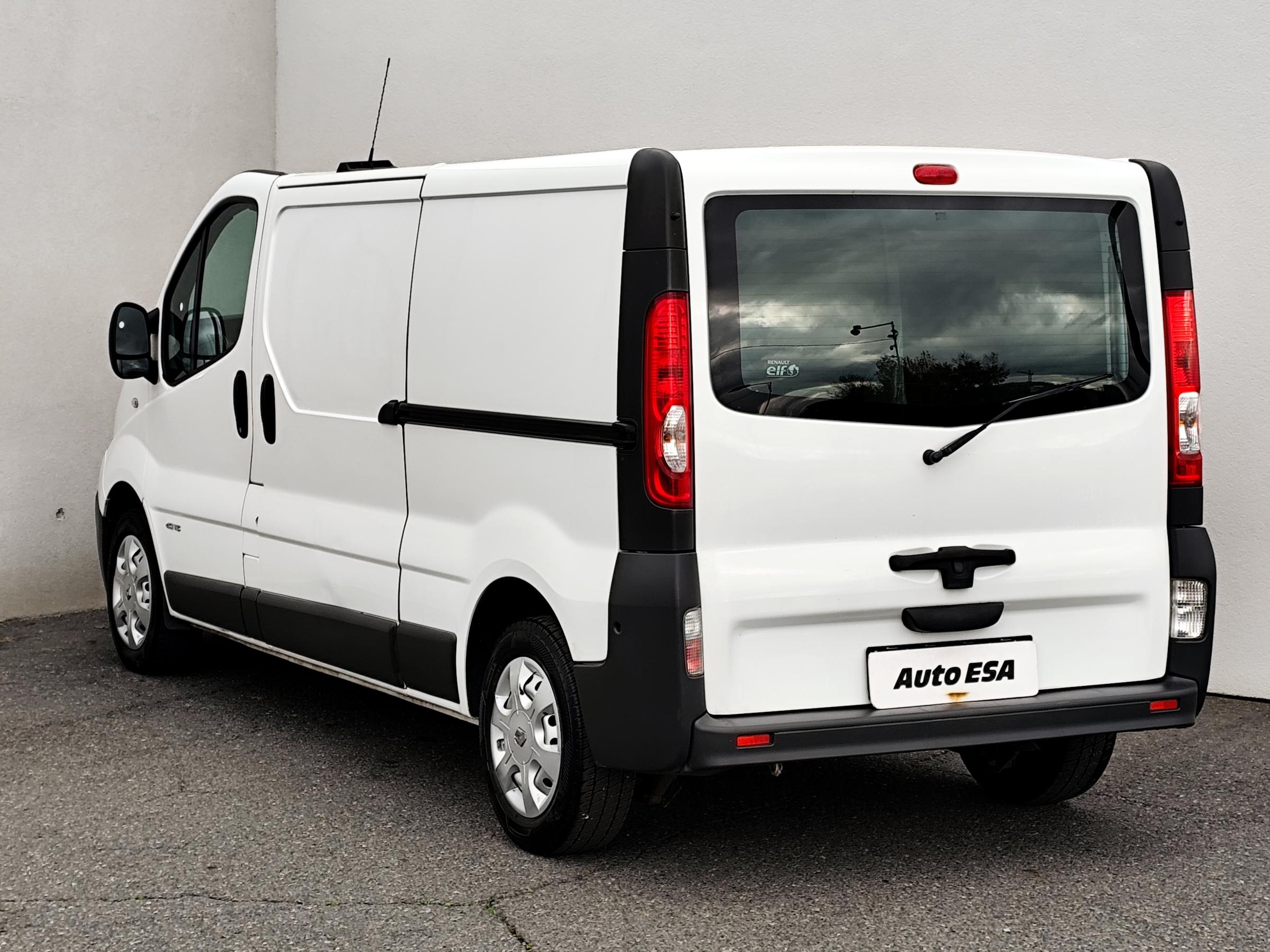 Renault Trafic, 2013 - pohled č. 6