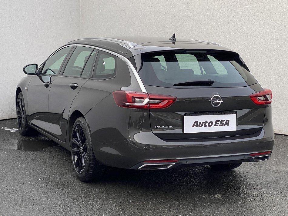 Opel Insignia 2.0 D Bussines Sports