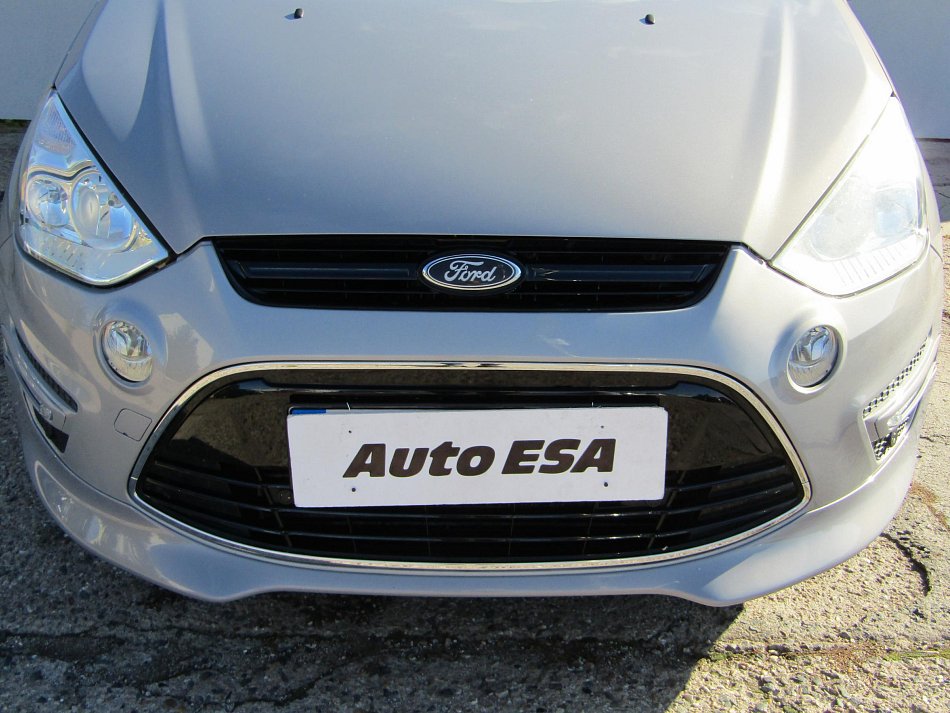 Ford S-MAX 2.2TDCi Titanium 7míst