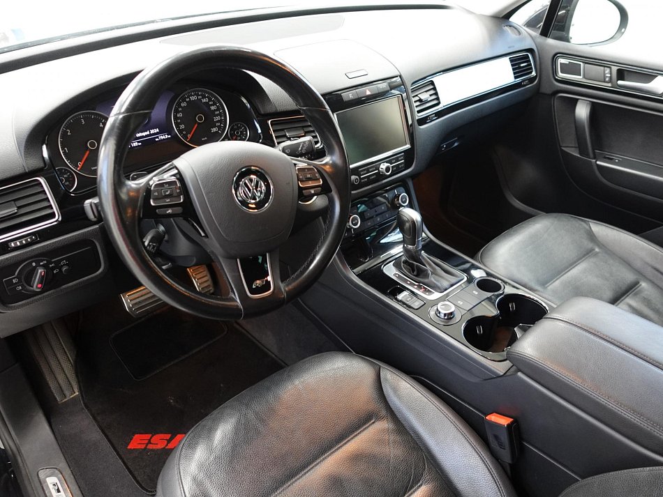 Volkswagen Touareg 3.0TDi  4x4