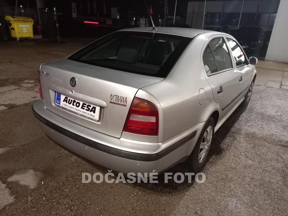 Škoda Octavia 1.6i 