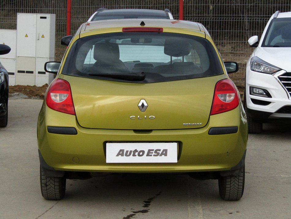 Renault Clio 1.2i 