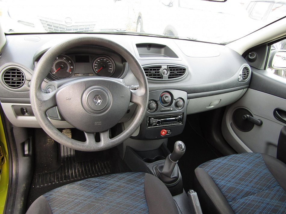 Renault Clio 1.2i 