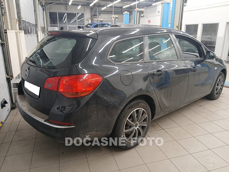 Opel Astra 1.4T 