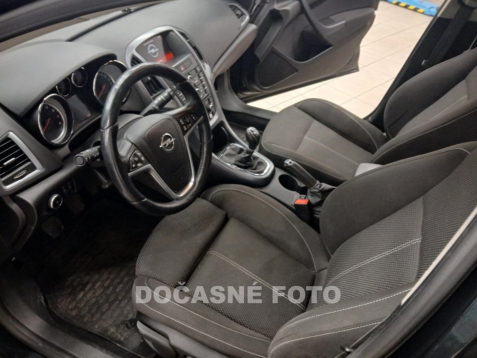 Opel Astra 1.4T 