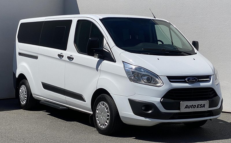 Ford Tourneo Custom 2.2TDCi Trend L2 9míst