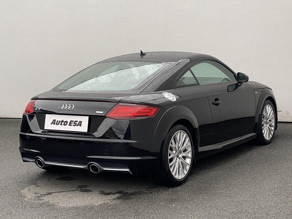 Audi TT Coupé 2.0 TDi S-line