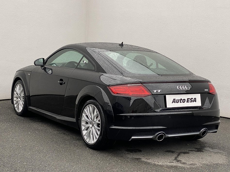 Audi TT Coupé 2.0 TDi S-line