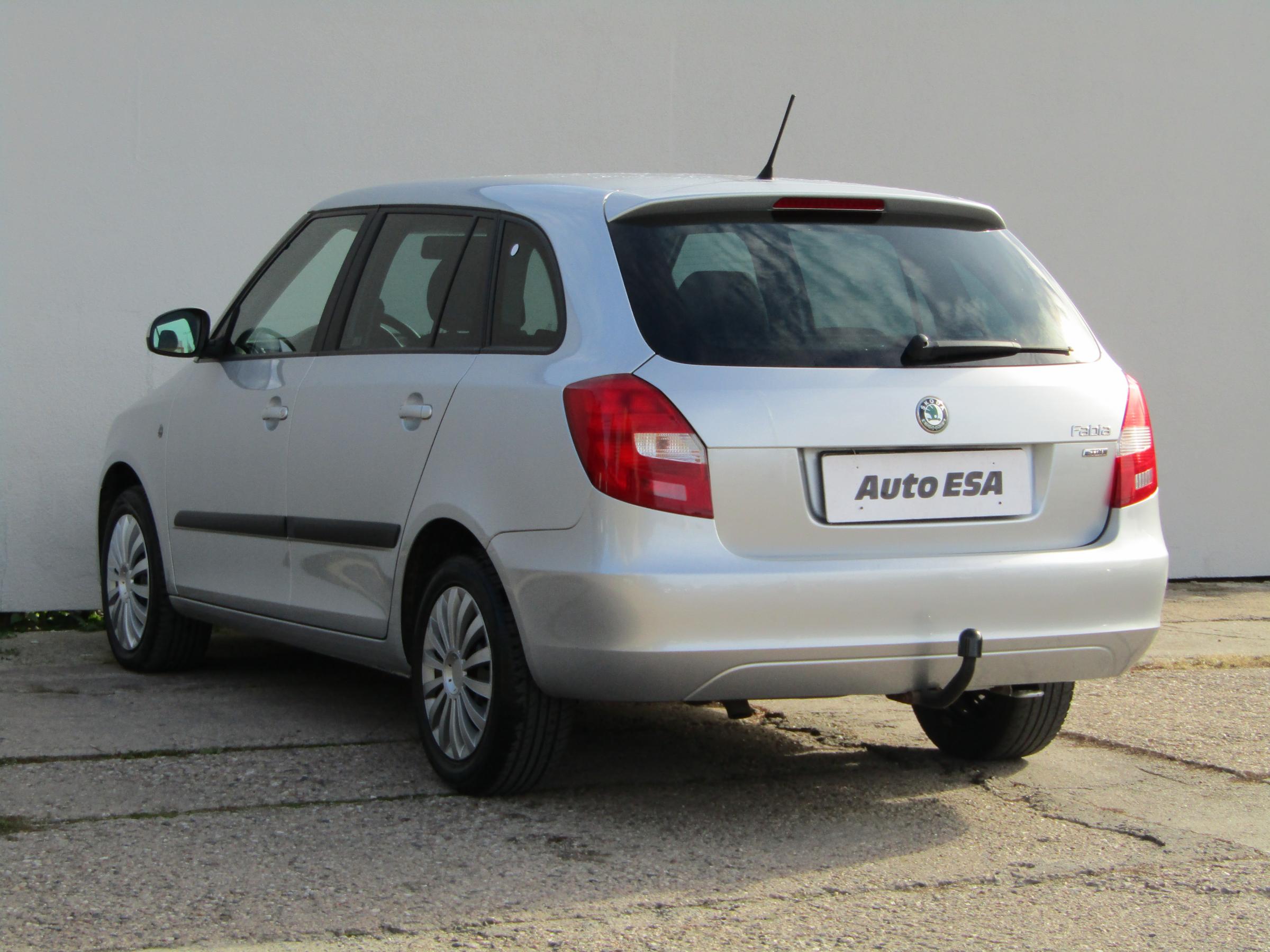 Škoda Fabia II, 2012 - pohled č. 4