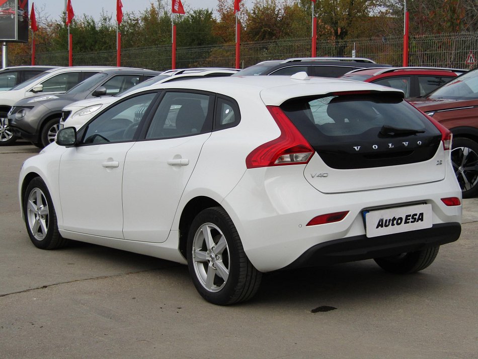 Volvo V40 2.0 D2 