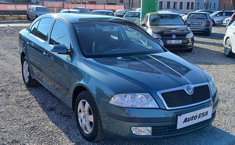 Škoda Octavia II 1.6 i Elegance