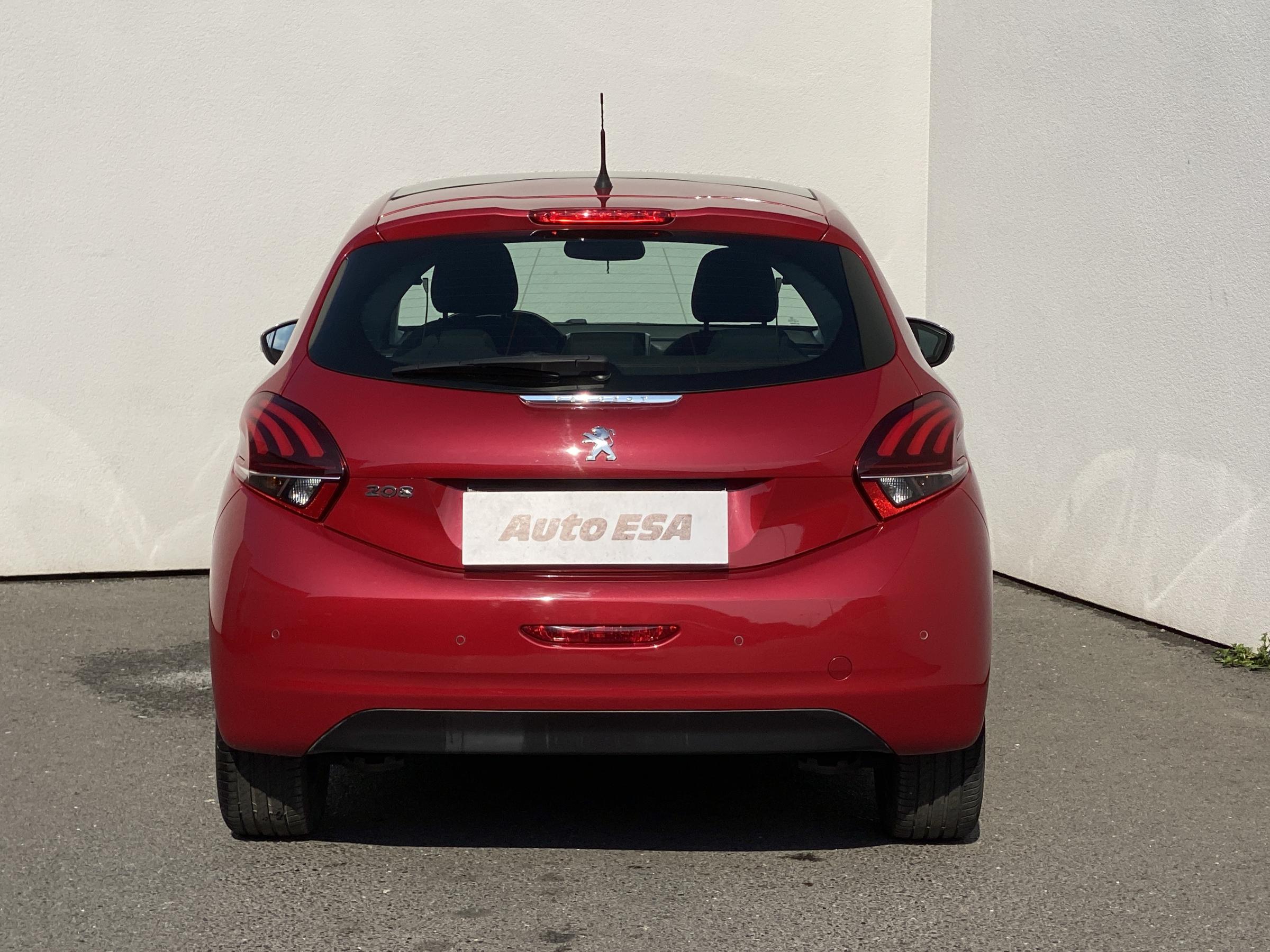 Peugeot 208, 2015 - pohled č. 5