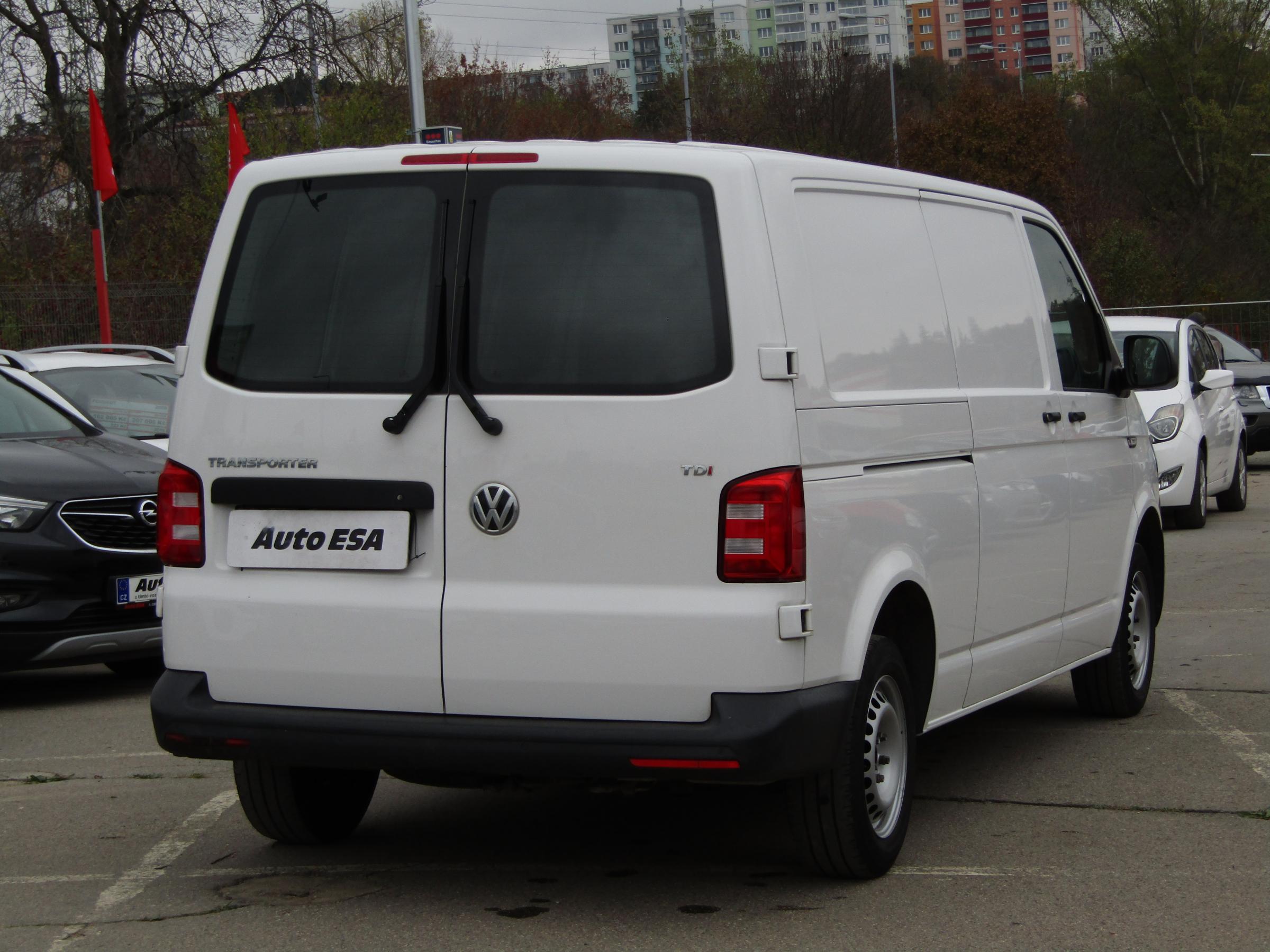 Volkswagen Transporter, 2016 - pohled č. 4