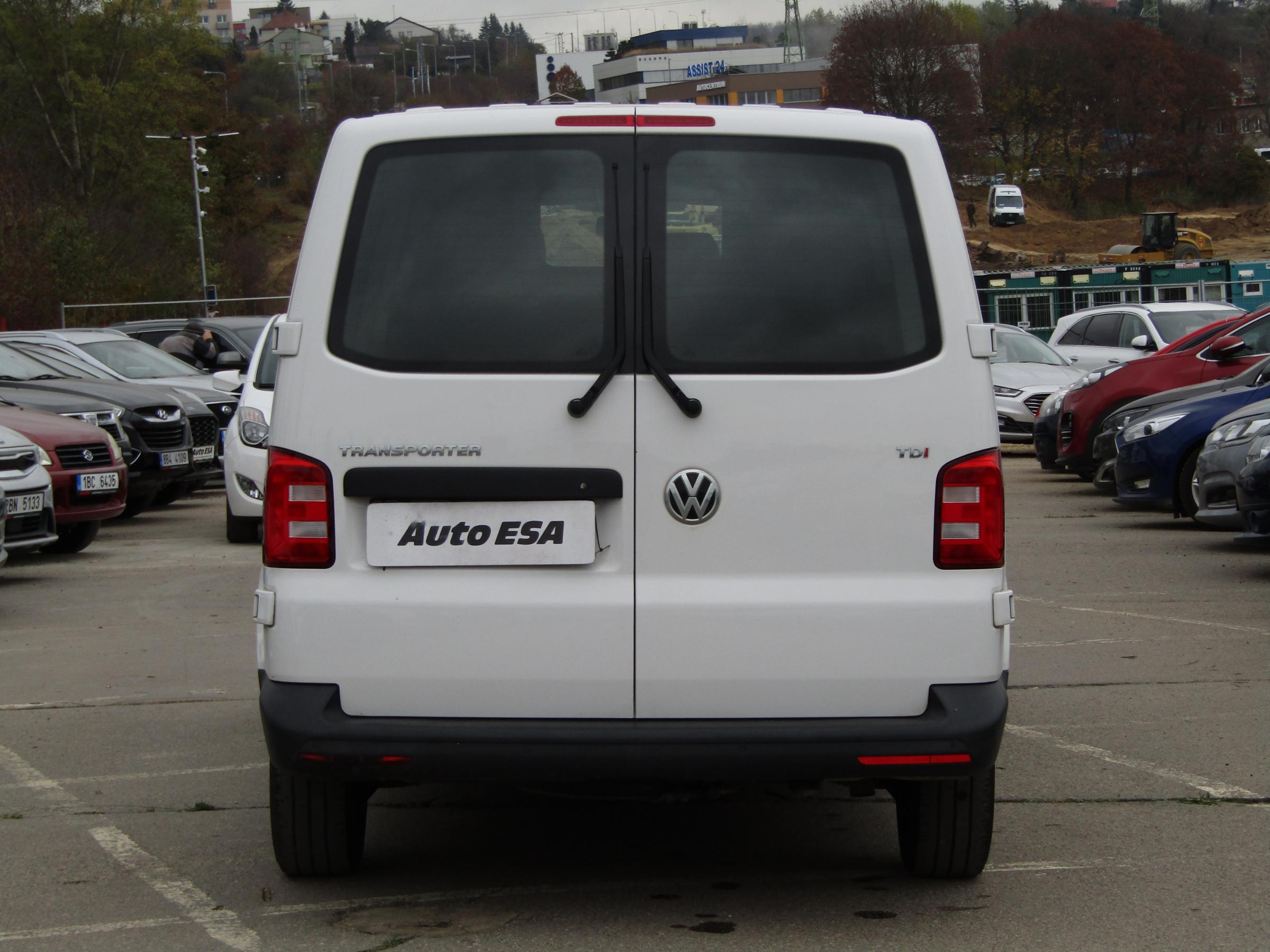 Volkswagen Transporter, 2016 - pohled č. 5