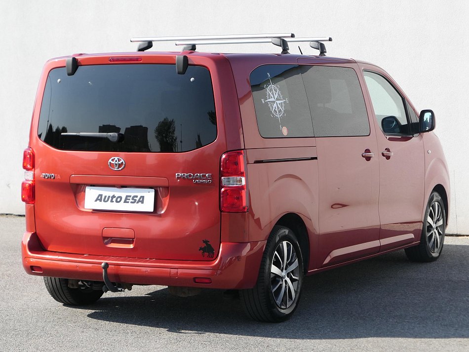 Toyota Proace 2.0D4-D  L2 6míst