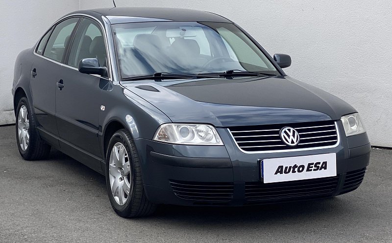 Volkswagen Passat 2.4i 