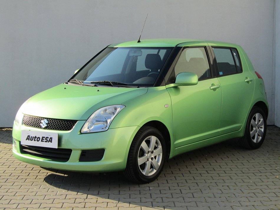 Suzuki Swift 1.3 i 