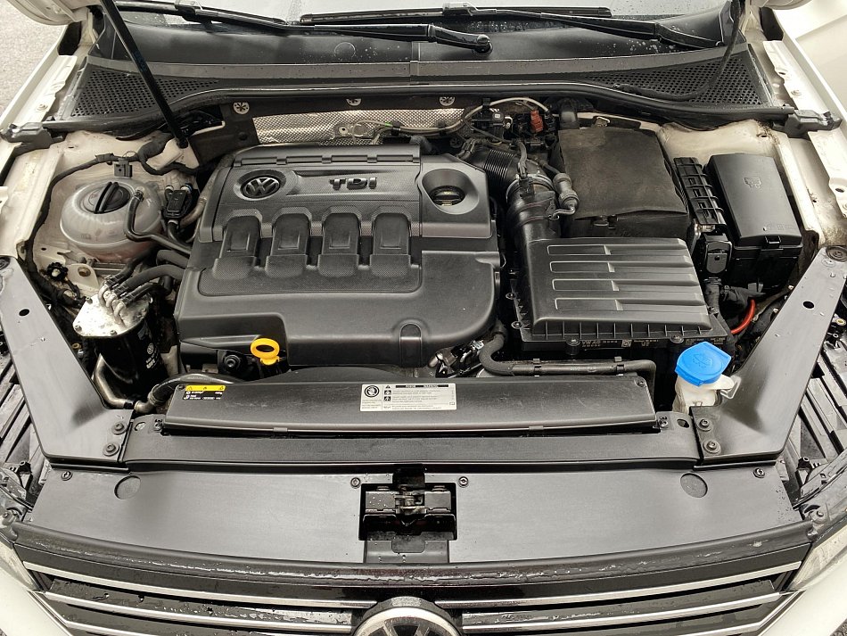 Volkswagen Passat 2.0 TDi 