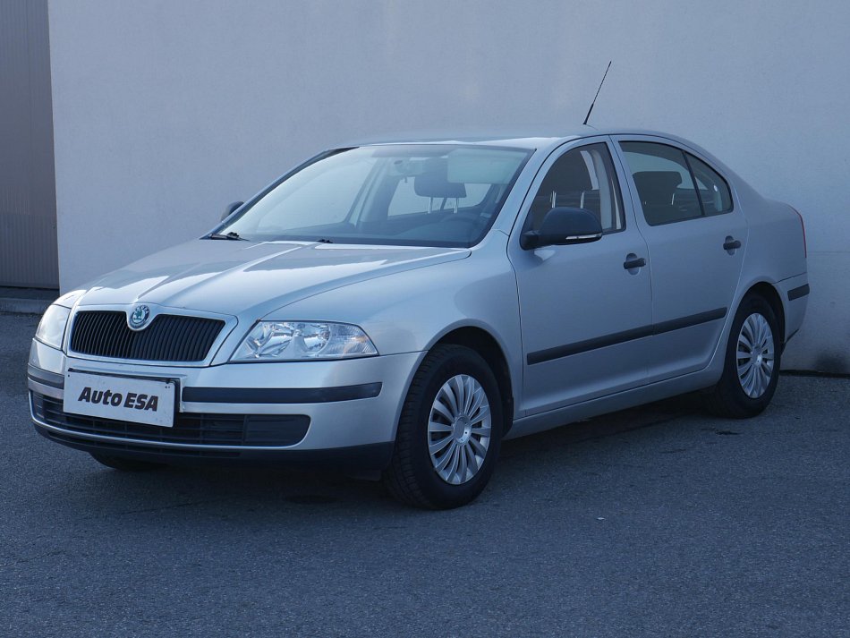 Škoda Octavia II 1.6i Ambiente