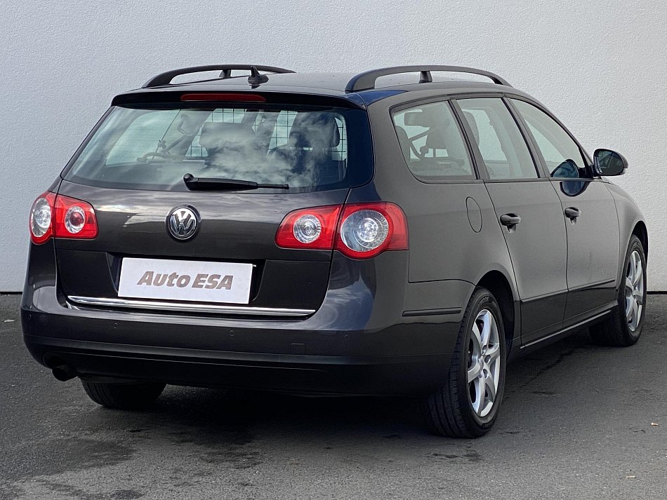 Volkswagen Passat 1.6i Trendline