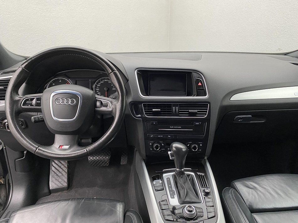 Audi Q5 3.0 TDi S-line quattro