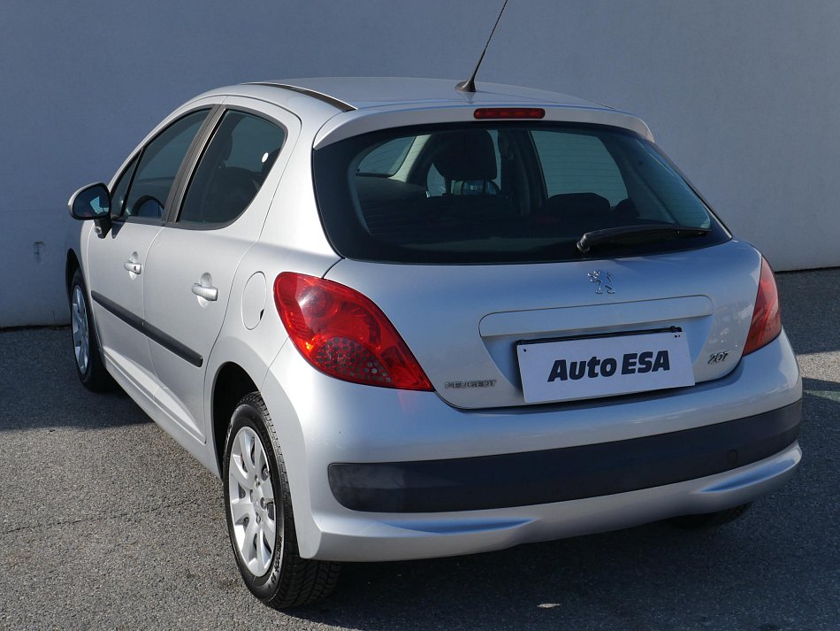 Peugeot 207 1.4i 