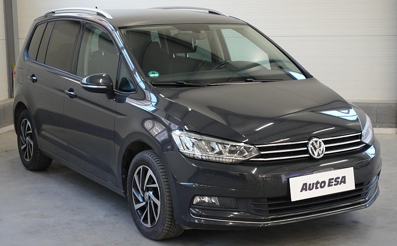 Volkswagen Touran 2.0 TDi 