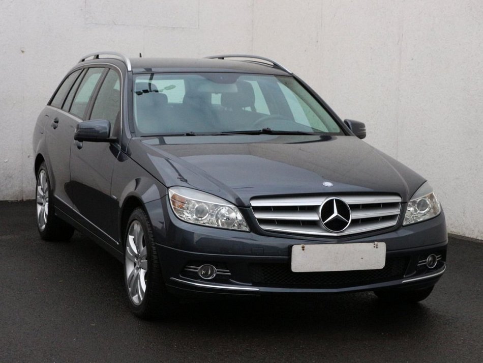 Mercedes-Benz Třída C 2.2 CDi  250 CDI 4matix