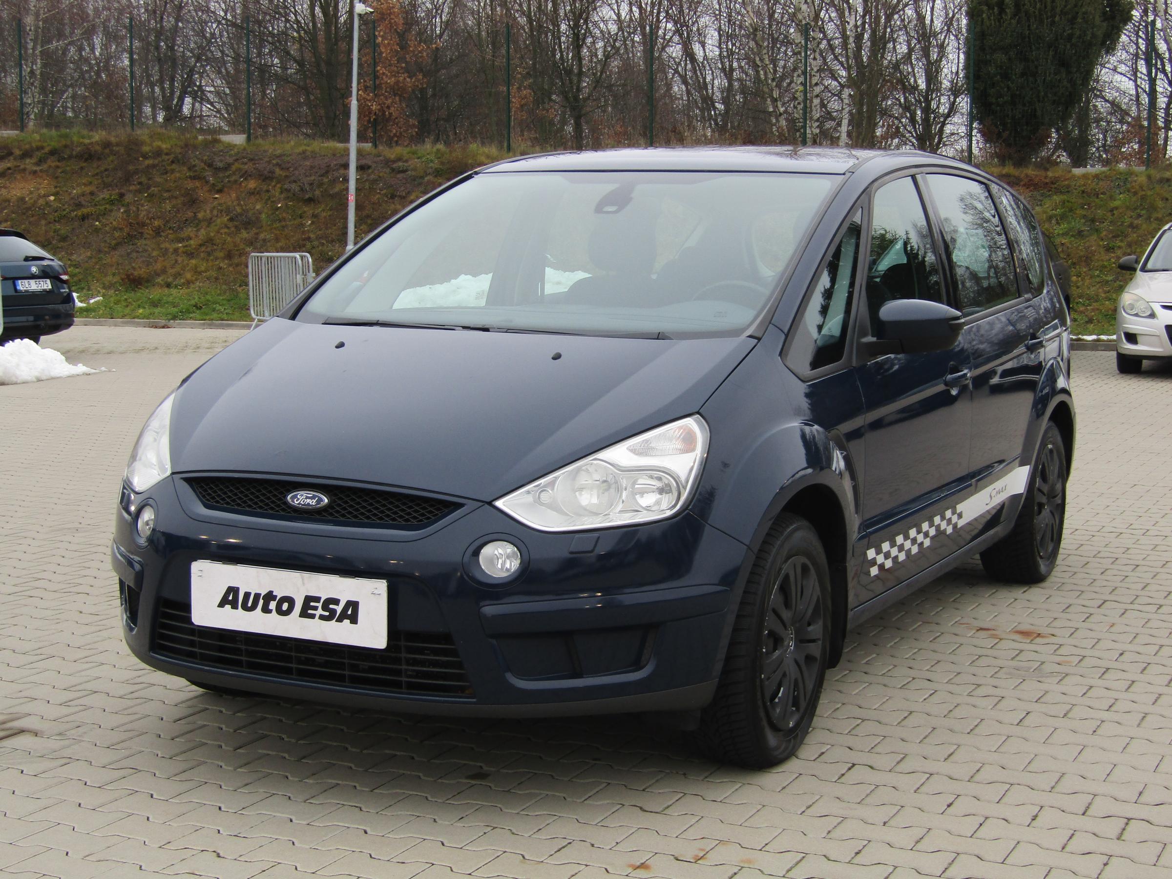 Ford S-MAX, 2008 - pohled č. 3