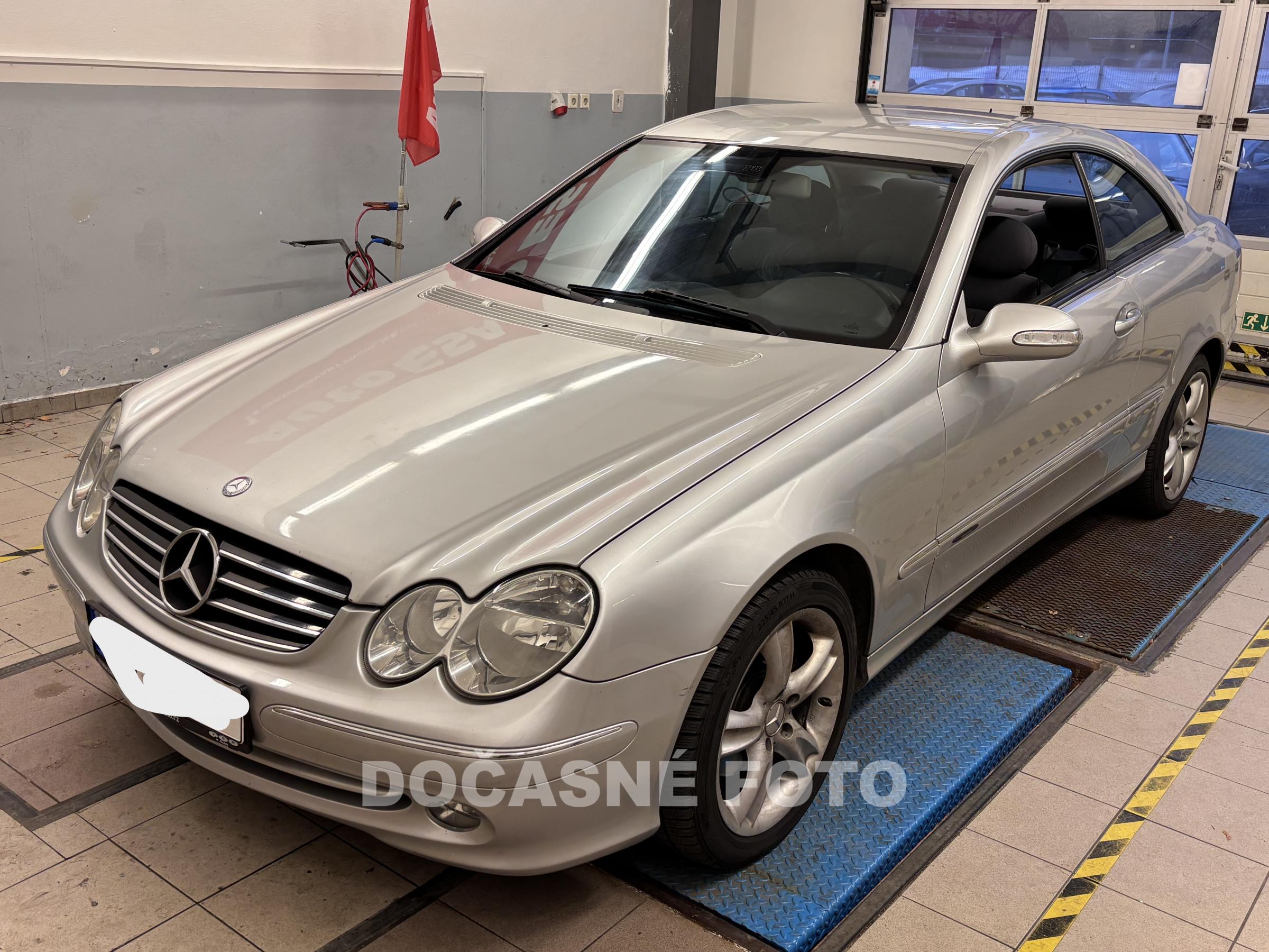 Mercedes-Benz CLK, 2002