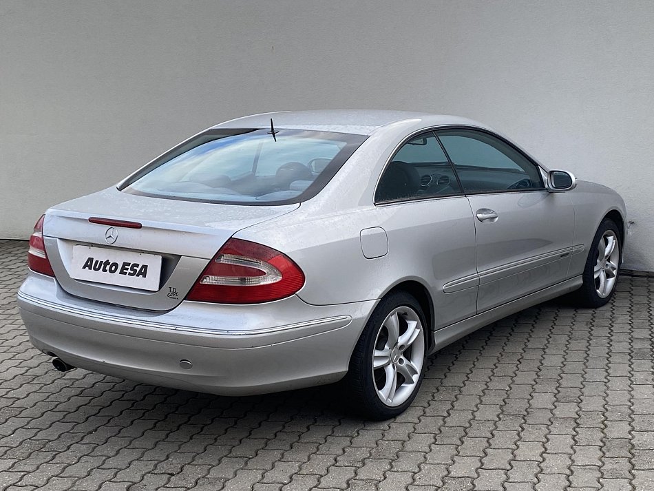 Mercedes-Benz CLK 2.6  240