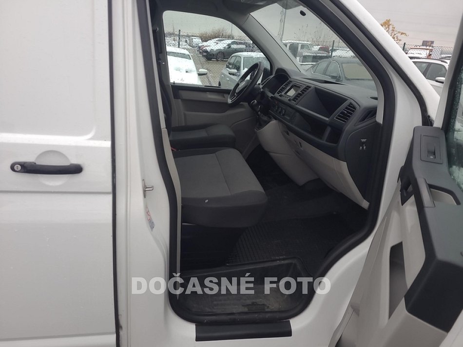 Volkswagen Transporter 2.0TDi 