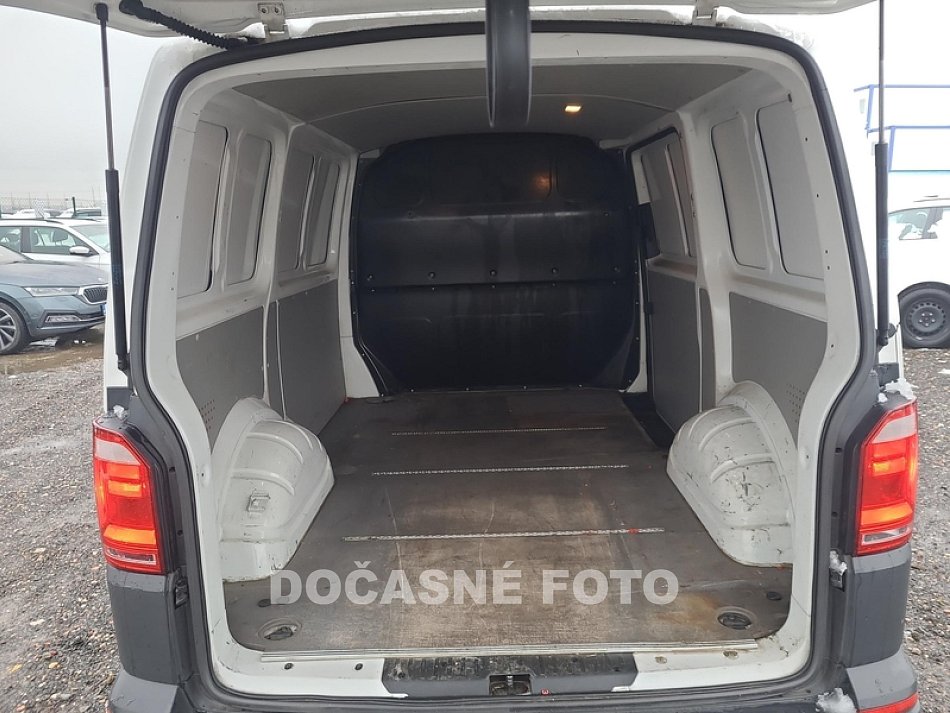 Volkswagen Transporter 2.0TDi 