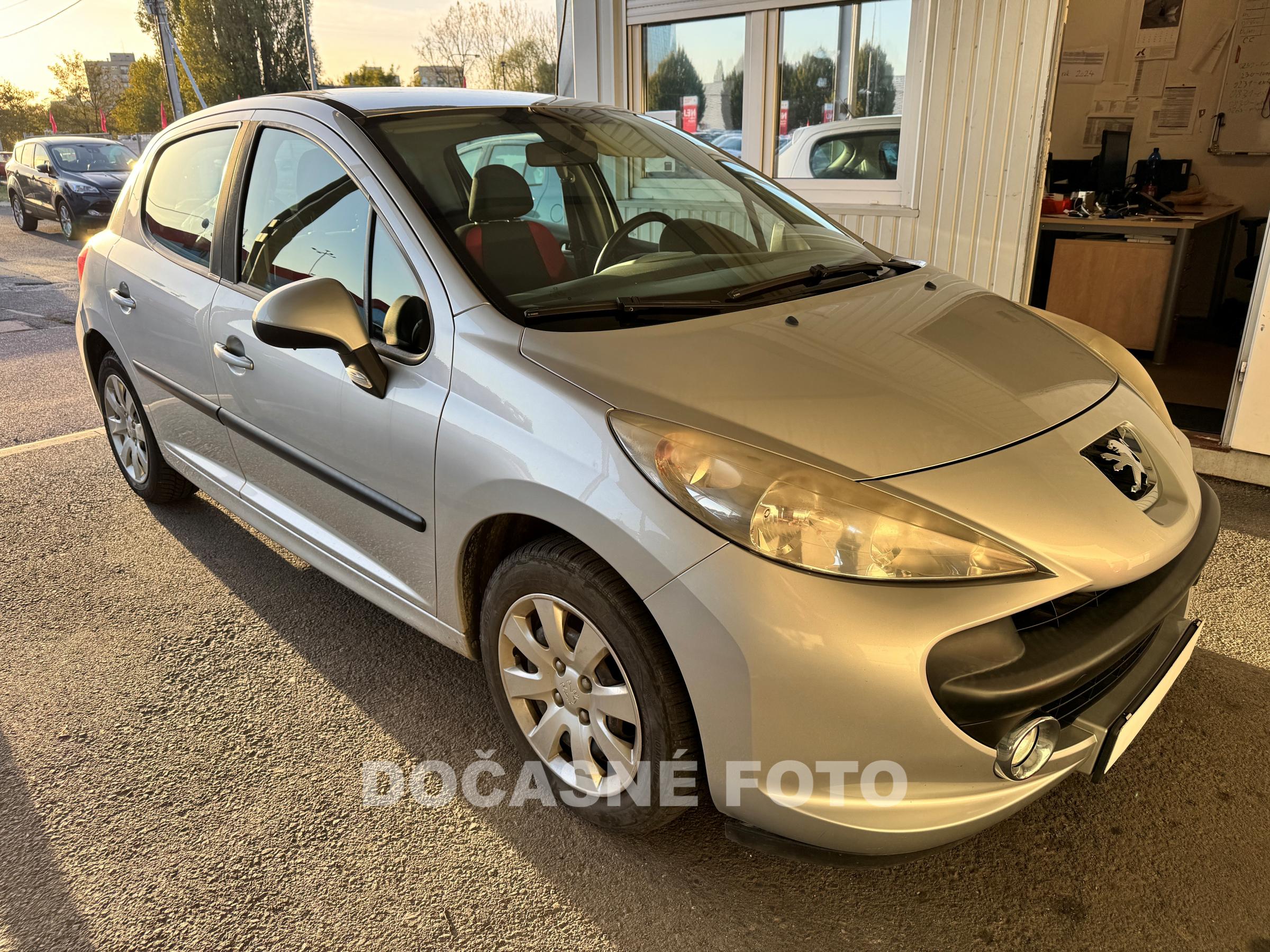 Peugeot 207, 2008