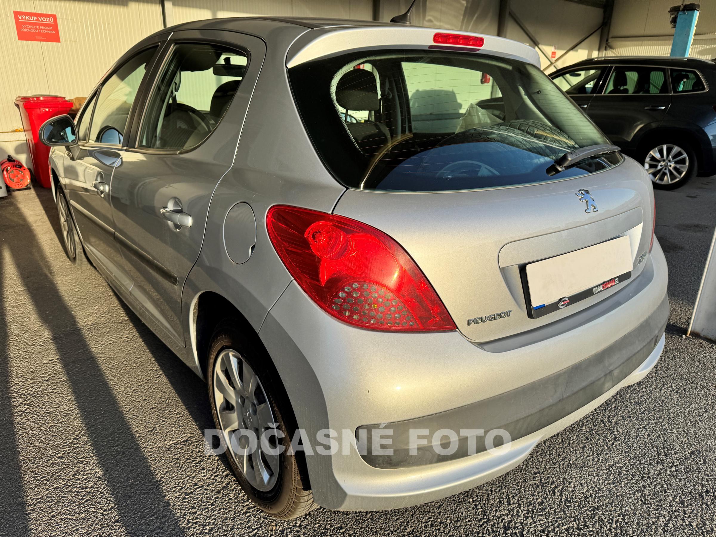 Peugeot 207, 2008 - pohled č. 2