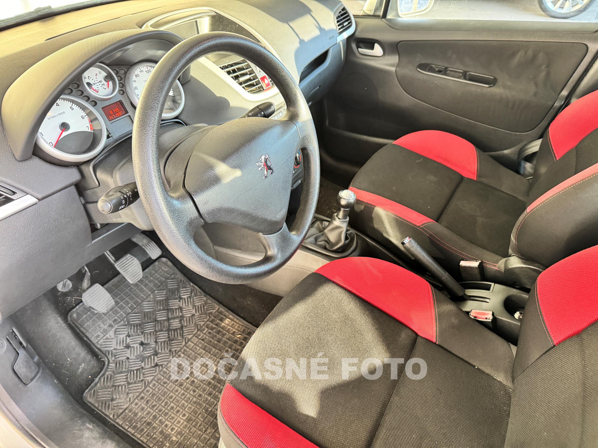 Peugeot 207, 2008 - pohled č. 3