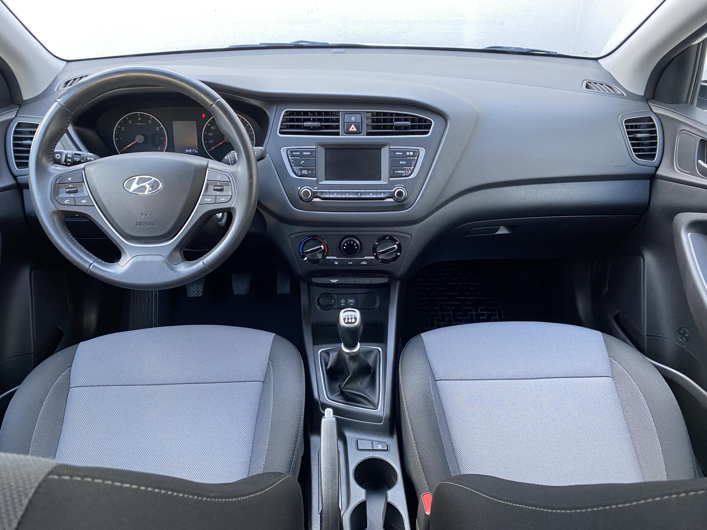 Hyundai i20, 2019 - pohled č. 9