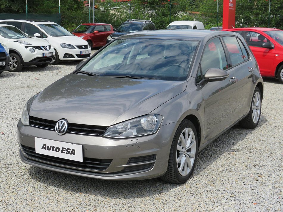 Volkswagen Golf 1.2 TSi 